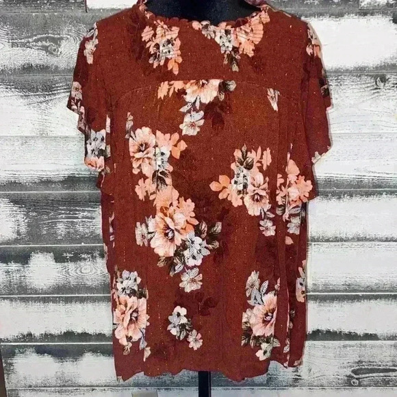 Maurice’s floral Gold sparkle top size 1 - Picture 1 of 5